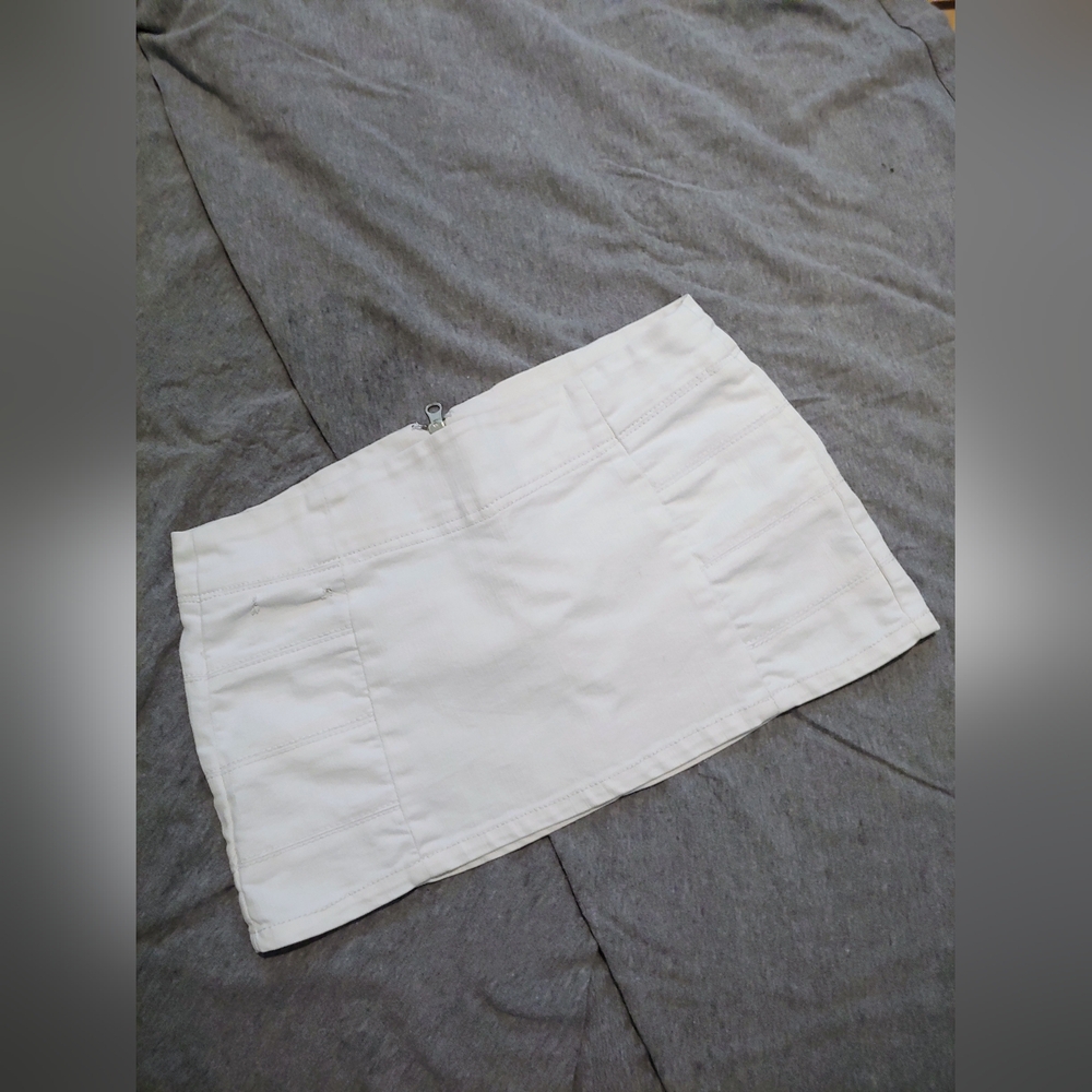 White Mini Jean Skirt * Size 5 * Distressed Jean Skirt